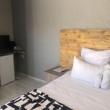 The Nest Overnight And Accommodation Usakos Bagian luar foto